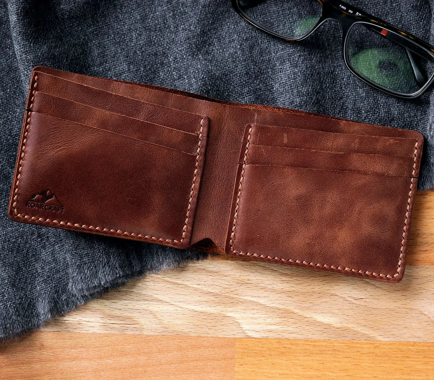 Classic Bifold Leather Wallet - Pergamon