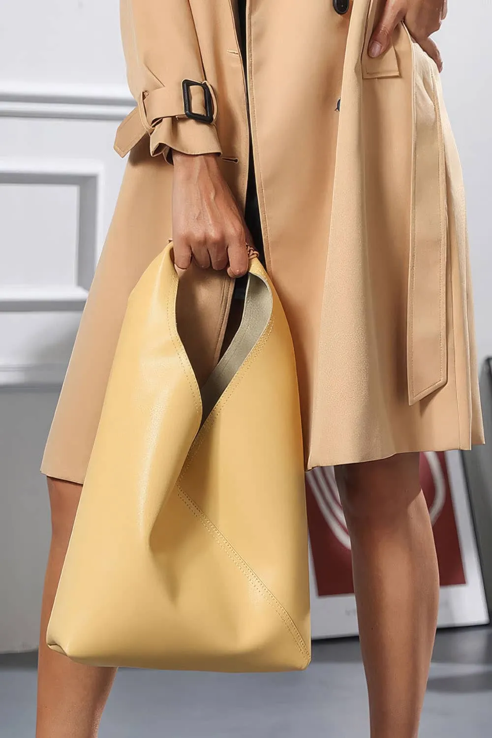 High-end underarm bag Large-capacity niche design tote bag