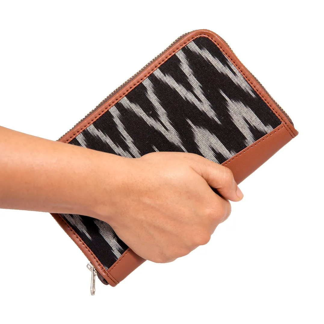 Ikat Wave Metal Chain Wallet