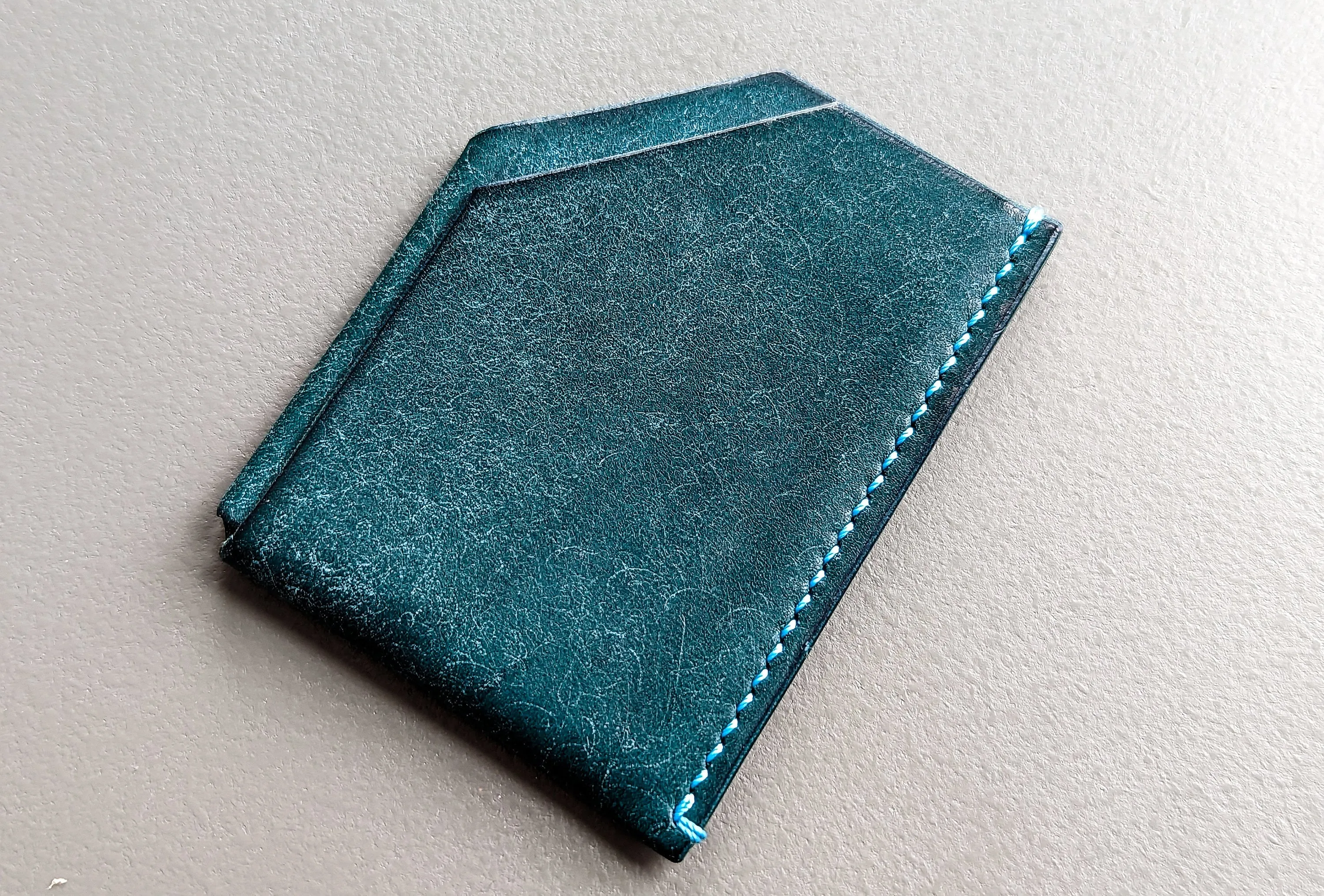 Micro Minimalist Ortensia Blue Pueblo card holder