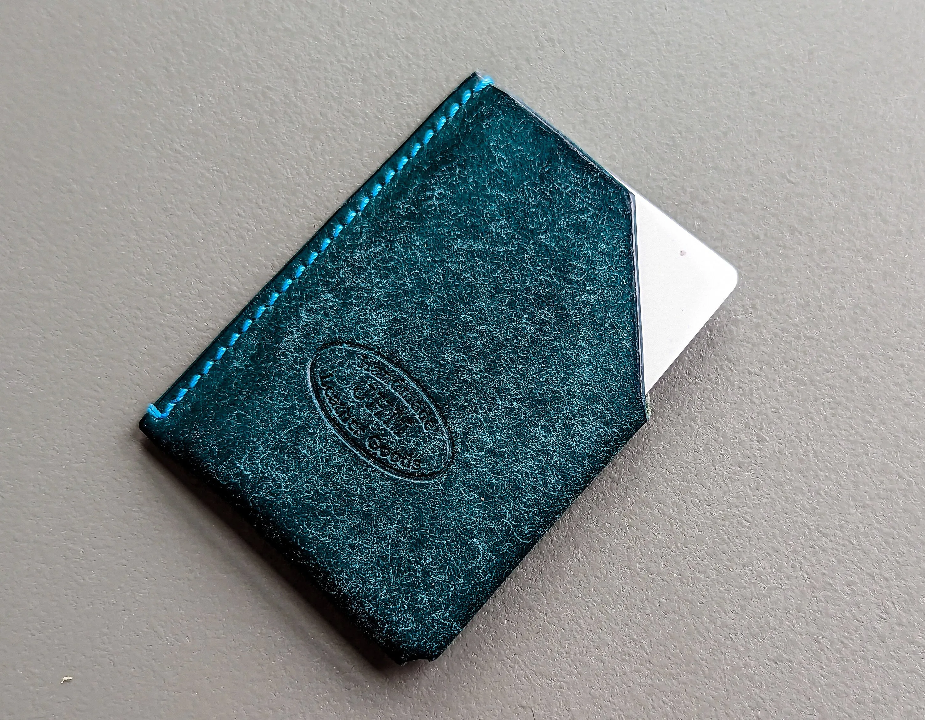 Micro Minimalist Ortensia Blue Pueblo card holder
