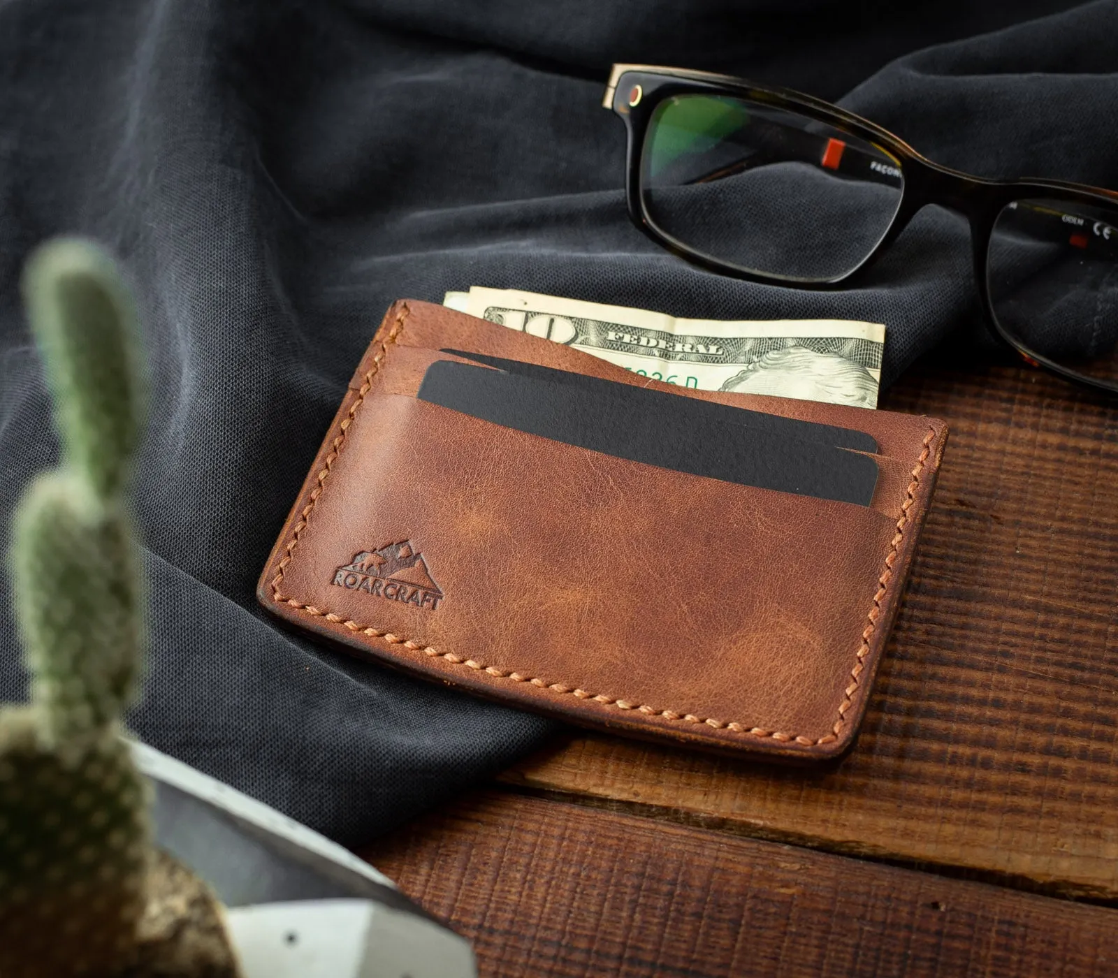 Minimalist Card Holder - Milet