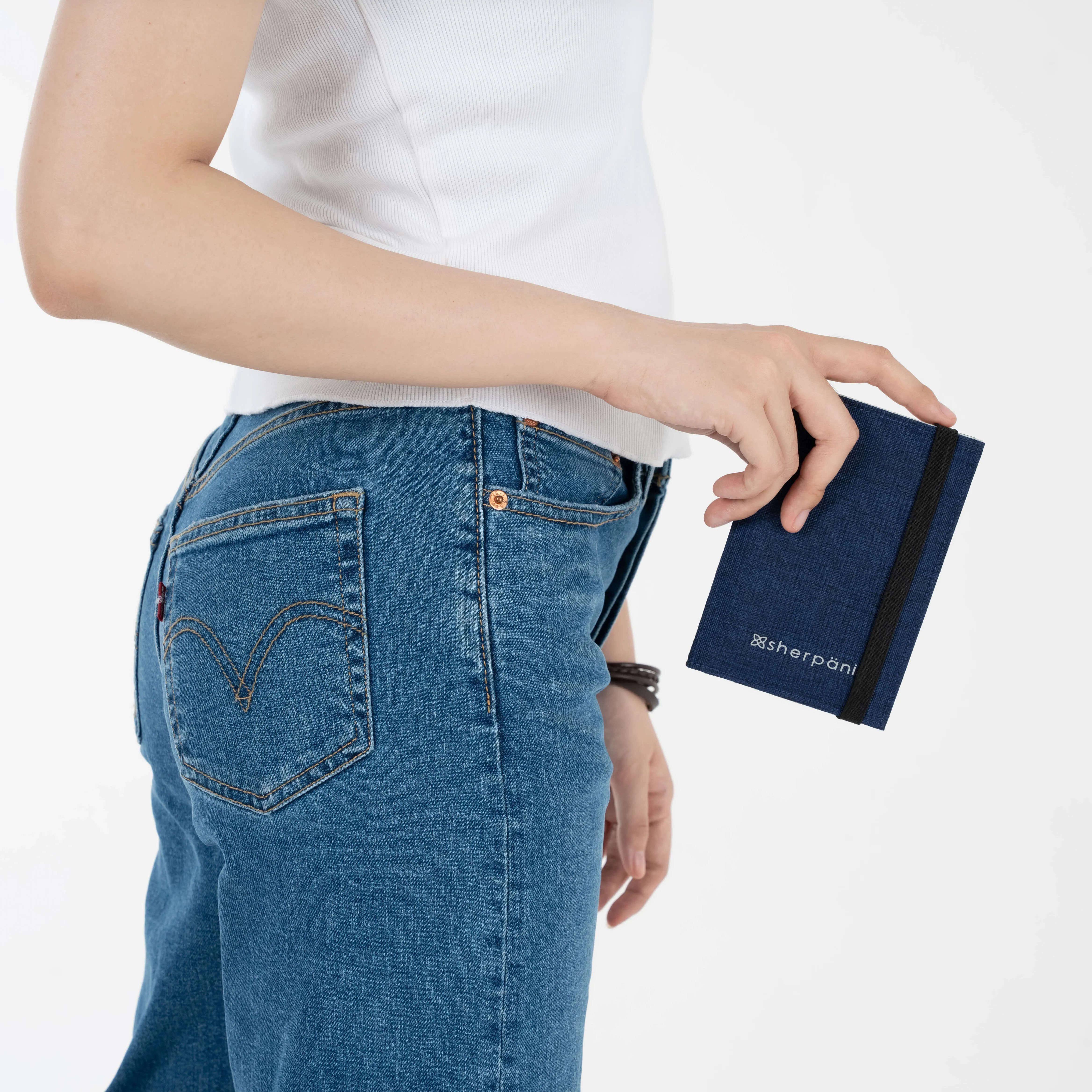 Vienna | Passport Wallet
