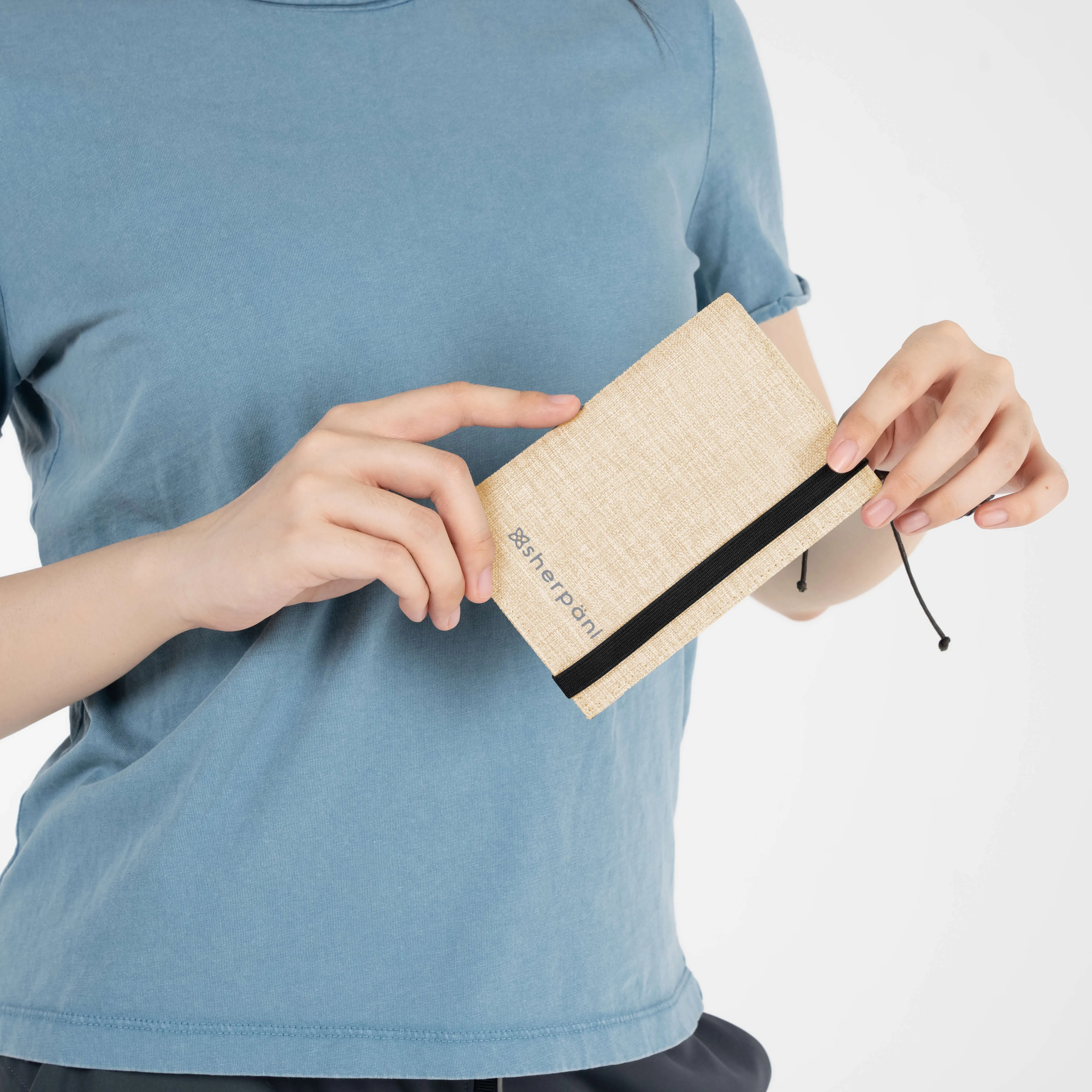 Vienna | Passport Wallet