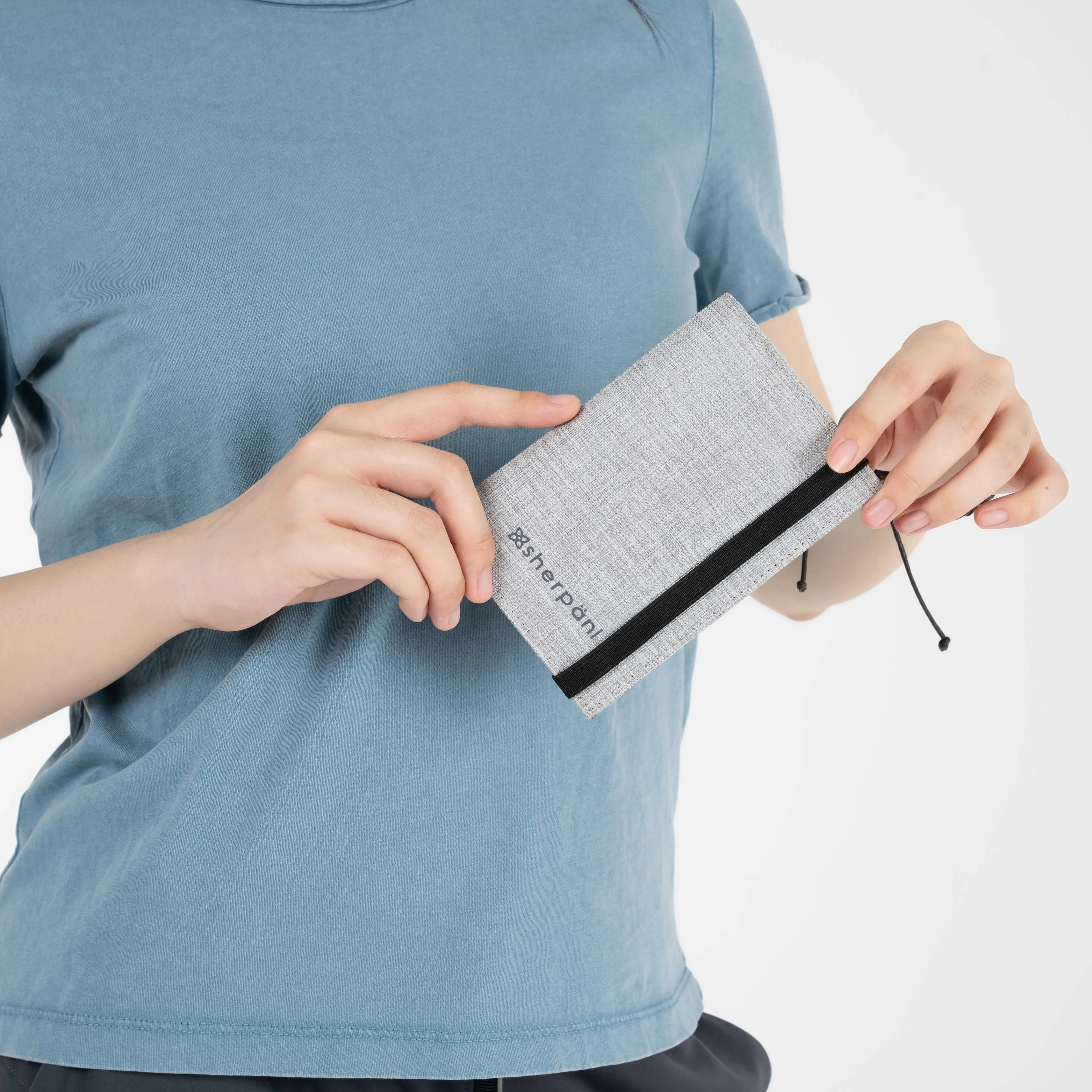 Vienna | Passport Wallet